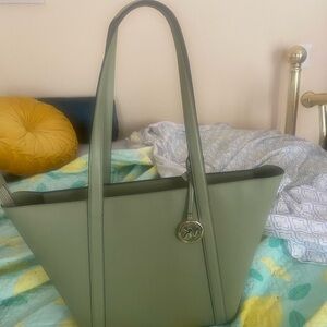 Michael Kors Tote